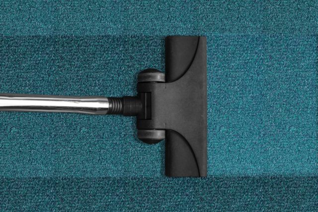 Excellent Tips to Give Your Home an Autumn Cleaning Blitz - Clean the carpet