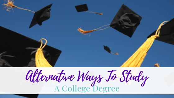 Many people don’t realize that there are many ways to study a degree. Here are just a few alternative ways to get a college degree and the benefits that each of them can offer.